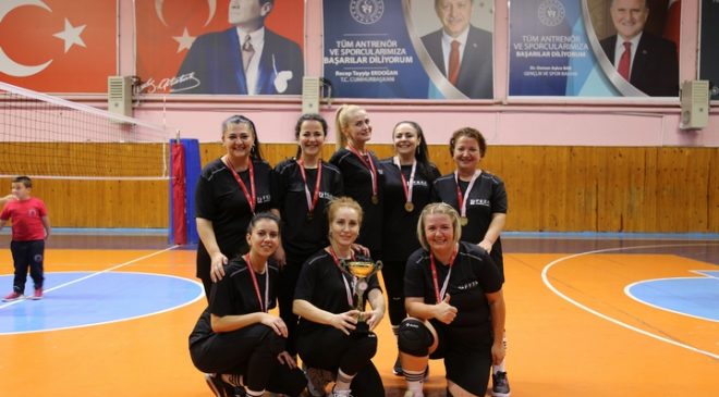 Voleybolda şampiyonlar belli oldu