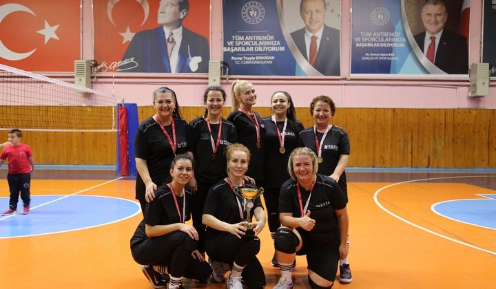 Voleybolda şampiyonlar belli oldu