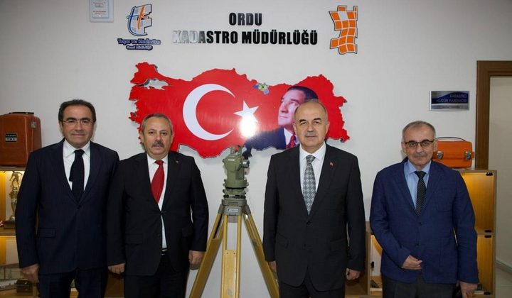 Vali Erol, İade-i Ziyaretlerini Sürdürüyor