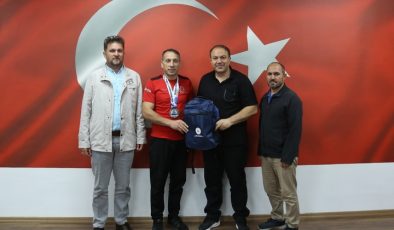 Milli sporcu Hüsrev Doğrudan Genç’e ziyaret