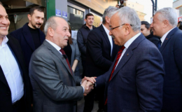 Hilmi Güler ve Zekai Sana’dan örnek davranış