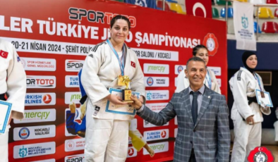 OBB Spor Kulübü sporcularından altın ve bronz madalya