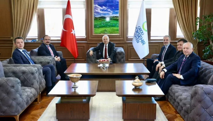 Frankfurt Başkonsolosu Erdem Tunçer’de Başkan Güler’i ziyaret etti