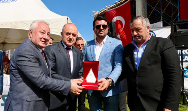 Vali Erol, Gölköy’de Yağlı Güreş Festivaline katıldı