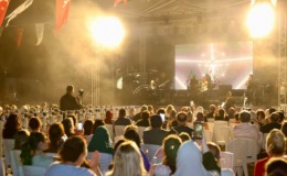 Yücel Arzen’den unutulmaz bir müzik şöleni