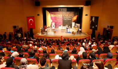 Ordu’da fikrini en iyi savunan bayrağı göğüsledi