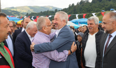 Uluvahta’da Başkan Güler’e yoğun ilgi