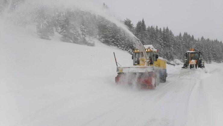 Ordu Büyükşehir karla mücadelede destan yazıyor