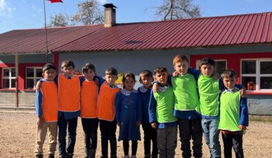 Başkan Güler’den miniklere sürpriz