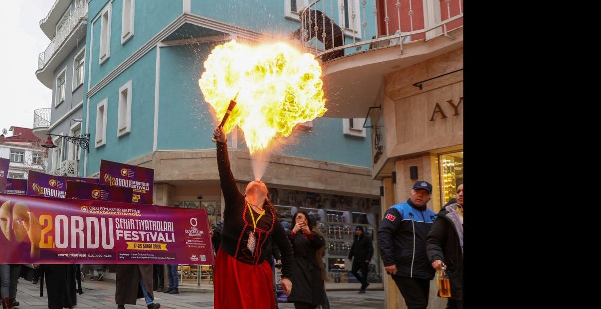 Tiyatronun kalbi Ordu’da atıyor