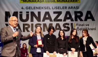 Münazara yarışmasının şampiyonu Ordu Fen Lisesi