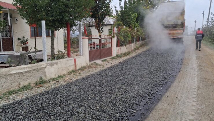 Altınordu Kızılhisar Mahalle yolu asfaltlanıyor