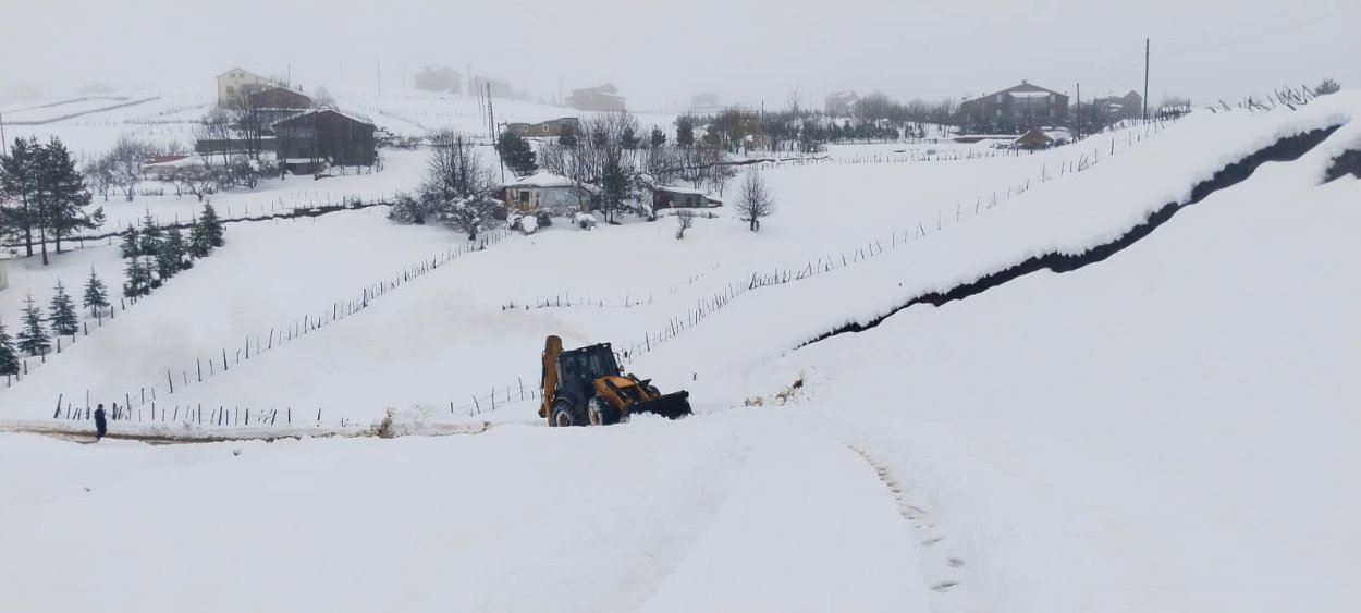 Büyükşehrin ilk kar mesaisi başladı